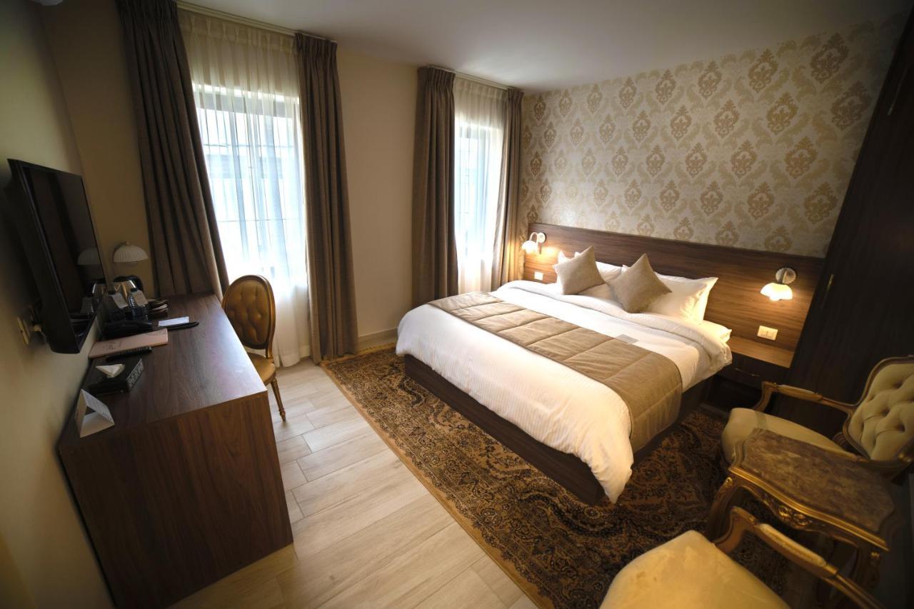 Khan Khediwe 4* Amman